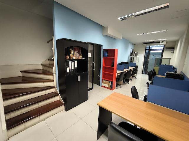 ����Ҥ�þҳԪ�� ���¢�ҧ��ا෾