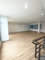 ������ ⡴ѧ �ҧ�˭�