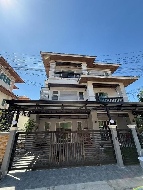 ��ҹ ��� 6,990,000 �ҷ / ������ 28,000 �ҷ/��͹