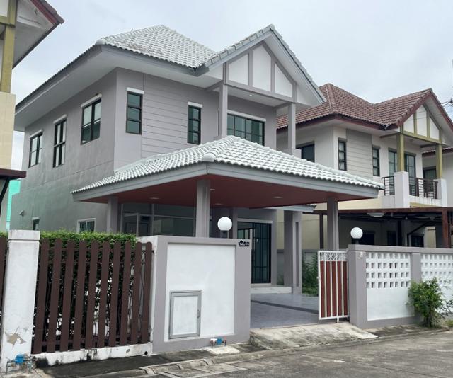 บ้านโรงจอดรถ 42.40 ตารางวา บ้านโรงจอดรถ 42.40 ตารางวา