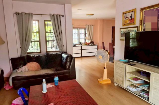 ��º�ҹ �չ���ա�ا෾