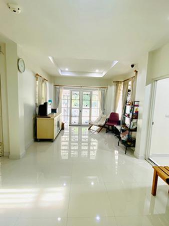 ��º�ҹ �չ���ա�ا෾