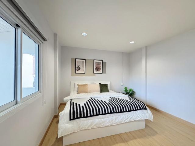 ��ҹ�����ǧ����ҵ�� ���¢�ҧ