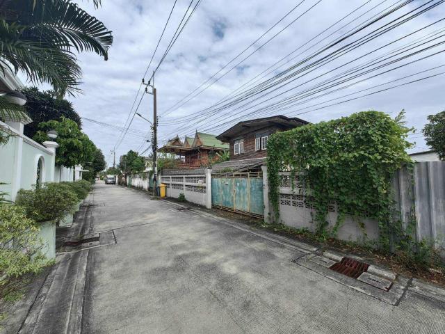 ��·��Թ �ҧᤡ�ا෾