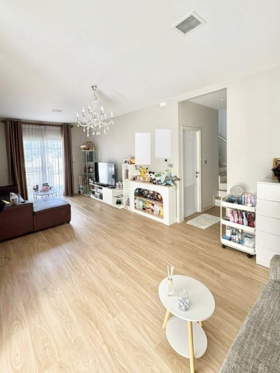 ��º�ҹ �չ���ա�ا෾