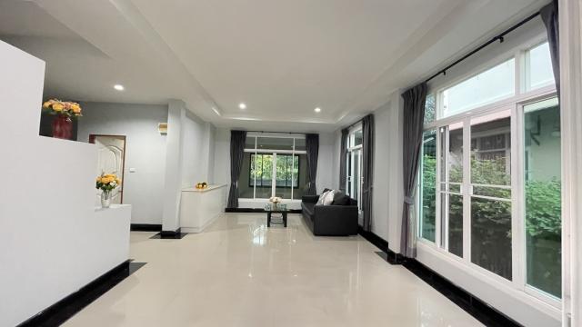 ��ҹ������ �����ȡ�ا෾