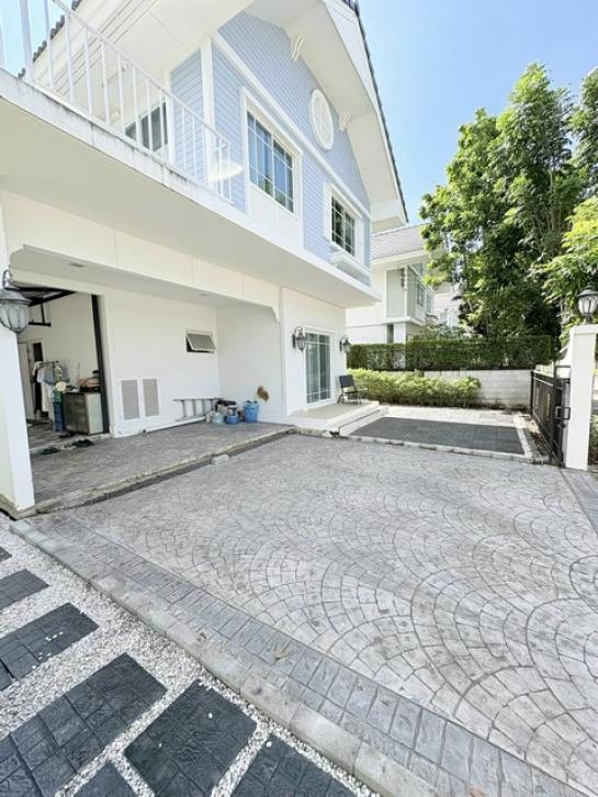 ��º�ҹ �չ���ա�ا෾