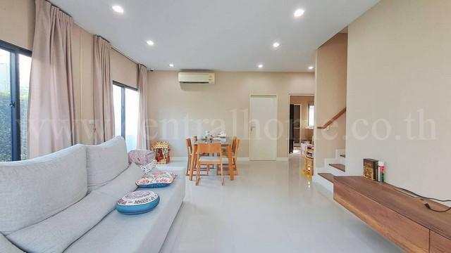 ��º�ҹ �ҧ�����طû�ҡ��