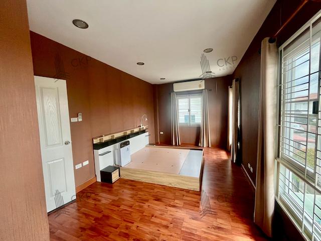 ��º�ҹ �ҡ��� �������