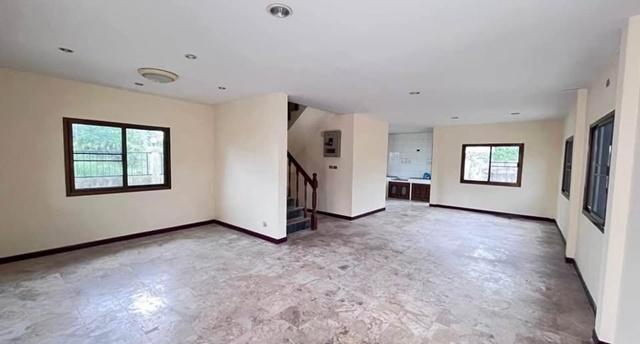 ��ҹ������ ����Ѳ�ҡ�ا෾