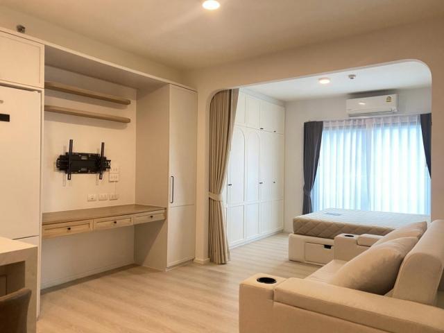 �͹������� �ҧ�����طû�ҡ��