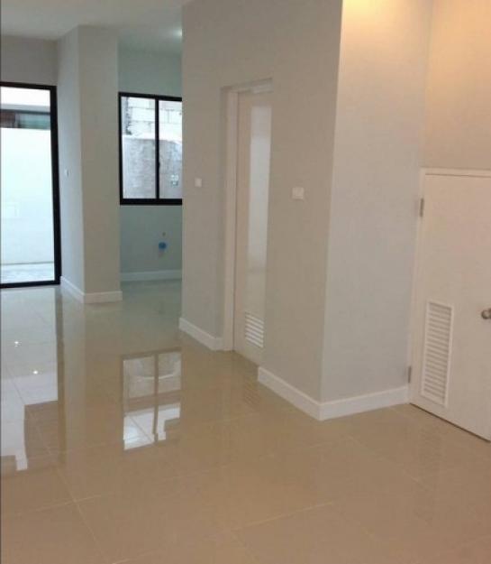 ��ҹ������ ˹ͧ����ا෾