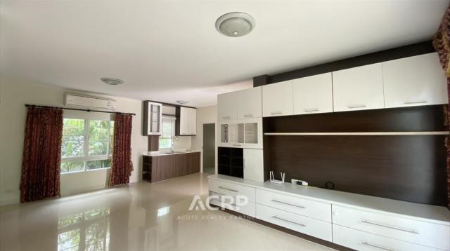 ��º�ҹ ��觤�ء�ا෾