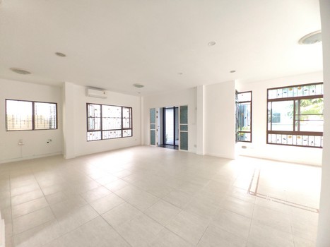 ��º�ҹ ��ͧ����ҡ�ا෾