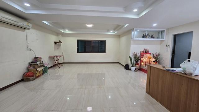 �Ҥ�þҳԪ�������� ���¢�ҧ��ا෾