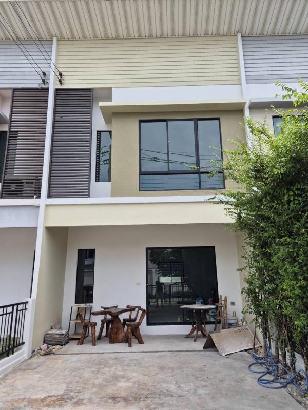 ขายบ้าน 2,390,000 บาท ขายบ้าน 2,390,000 บาท