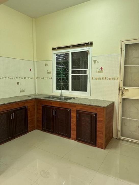 ��ҹ������ �Ԥ��Ѳ�����ͧ