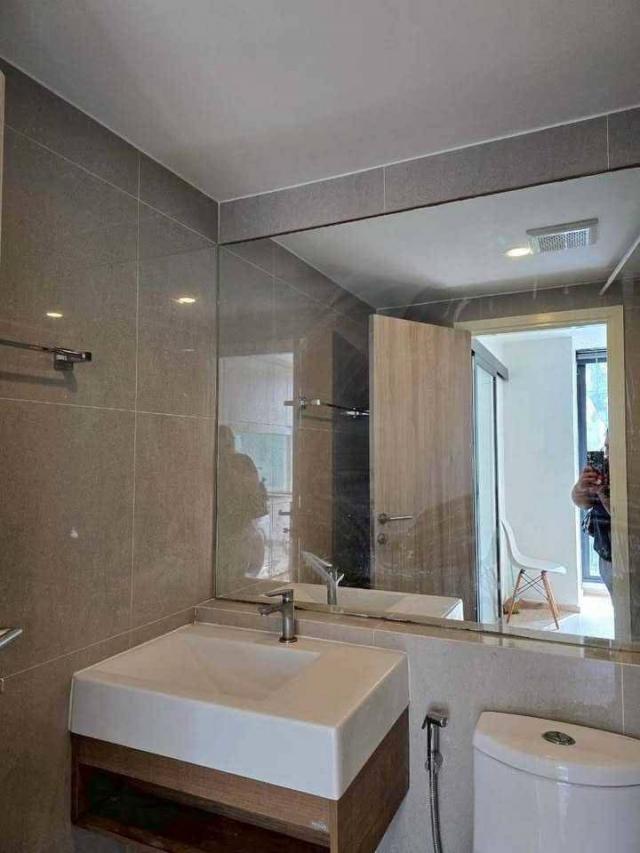 �͹������� �ѧ�ͧ��ҧ��ا෾