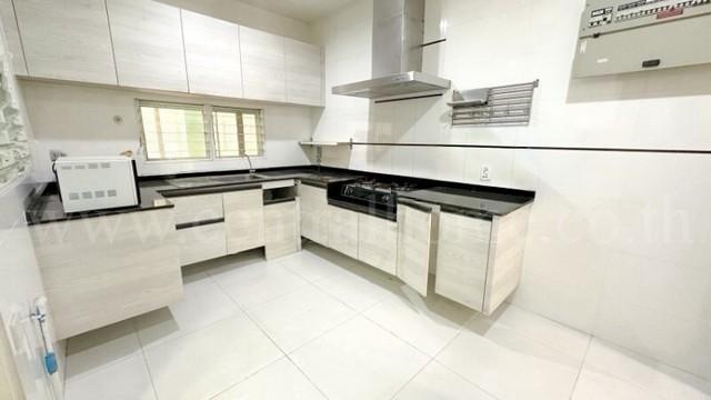 ��º�ҹ �ҧ�͹��ا෾