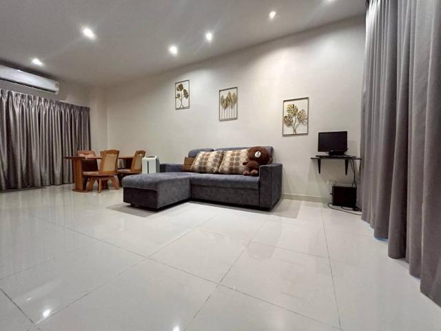 �͹������� �ҧ�����طû�ҡ��