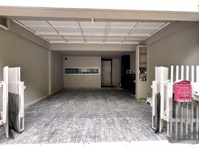 ทาวน์โฮมติดทางด่วน 23.50 ตารางวา ทาวน์โฮมติดทางด่วน 23.50 ตารางวา