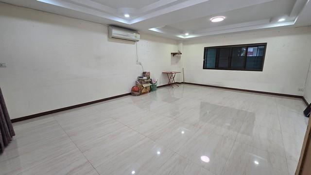 �Ҥ�þҳԪ�������� ���¢�ҧ��ا෾