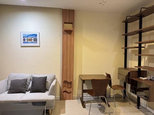 �͹������� �ѧ�ͧ��ҧ��ا෾