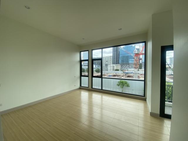 �ӹѡ�ҹ������ ��بѡ�