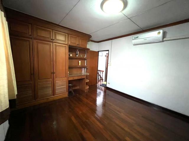 ��ǹ������������� ��ѡ����ا෾