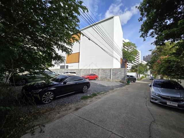 �ӹѡ�ҹ������ ��بѡ�