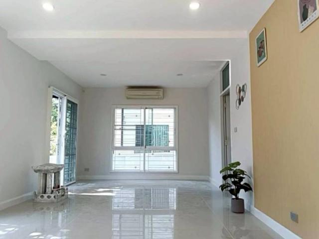 ��º�ҹ �չ���ա�ا෾