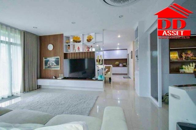 ��º�ҹ �ҧ�����طû�ҡ��