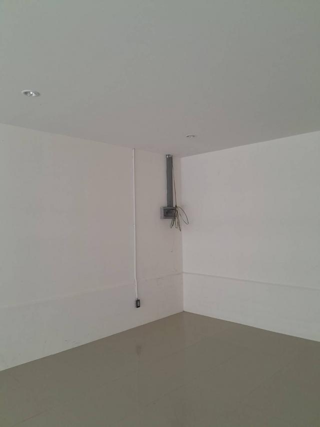 �͹������� �ҧ�����طû�ҡ��