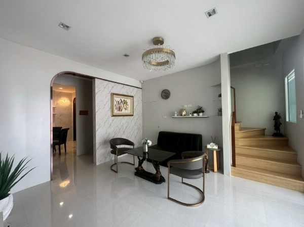 ��ǹ�������º��ǹ����Թ��� �ѧ�ͧ��ҧ