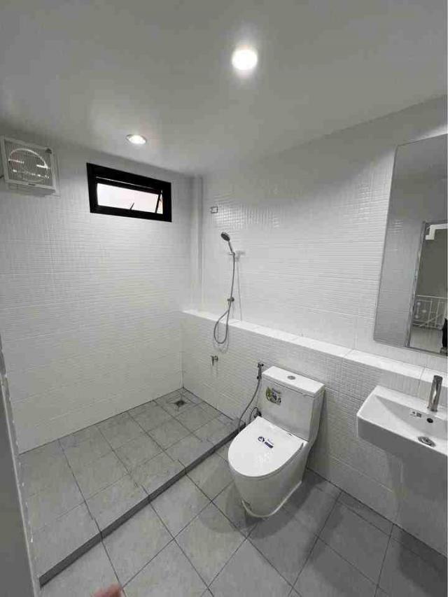 �Ҥ�þҳԪ�������� ����ͧ��ا෾