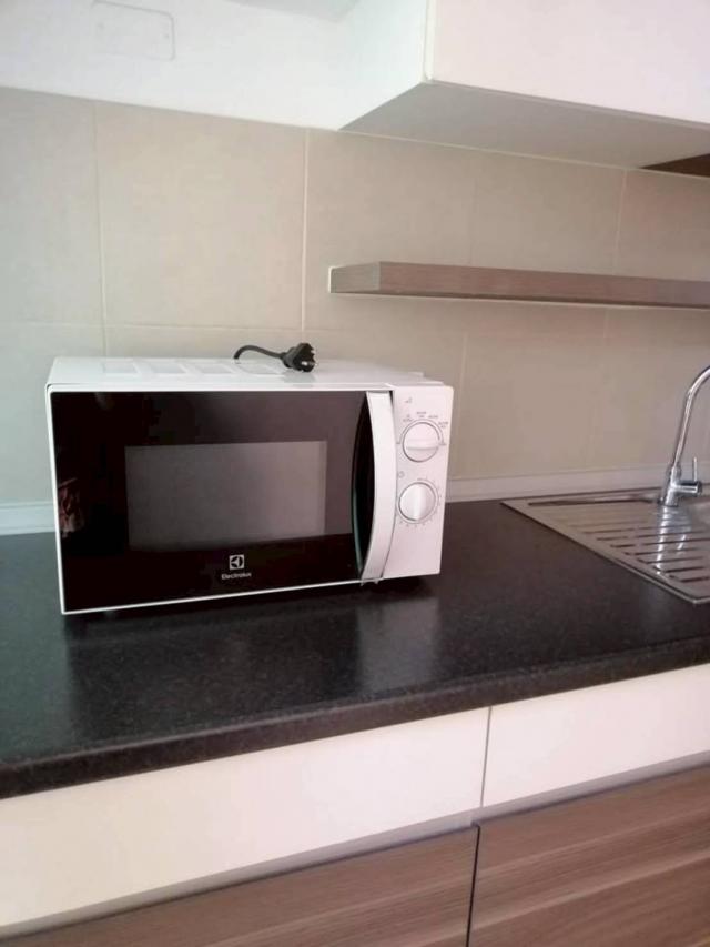 �͹������� �ҧ�ҡ�ا෾