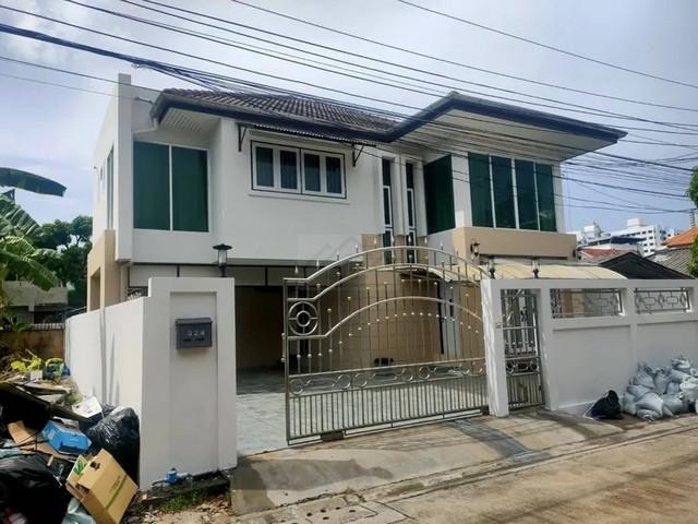 ��ҹ Built in/6/8