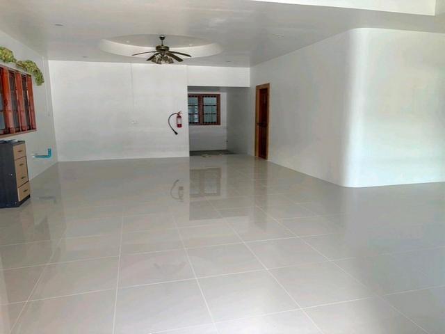 ⡴ѧ������ �Ⱥ�����ͧ�ҡ��紹������