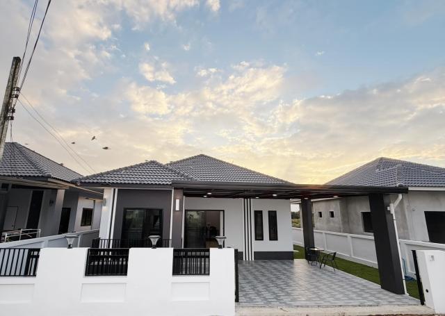 ��ҹ Built in/6/8/3/2/8