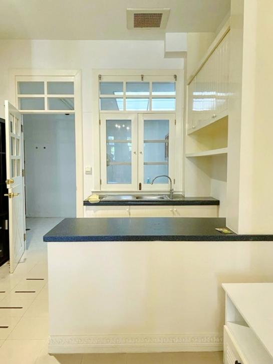 ��ǹ������������ǹ��ҧ ��بѡ�