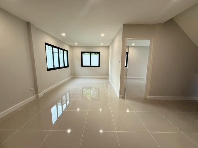 ��º�ҹ �Ⱥ�����ͧ�ҡ��� �������