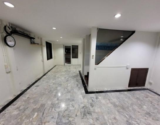 ��ҹ������ ���¢�ҧ