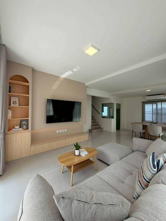 ��ҹ���������ͧ��俿�Ҥú �ҧ���