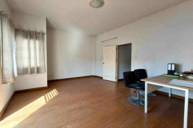 ��ǹ����������ǧ��ǹ�ͺ�͡ ���١��