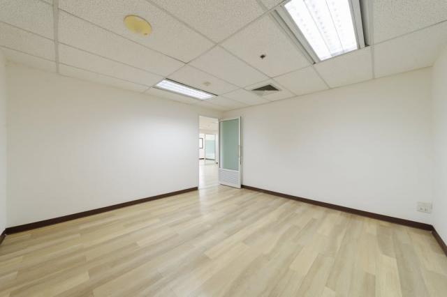 ��ҹ������ �ҧ�ѡ��ا෾