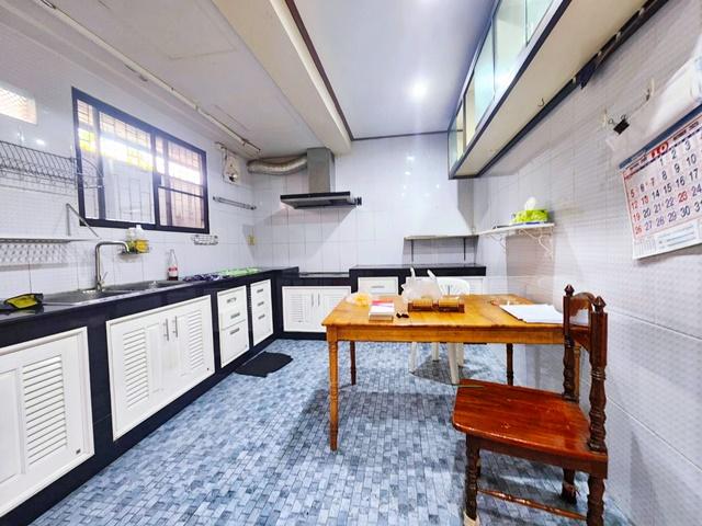 �Ҥ�þҳԪ���ç���¹������ش��֡�� ���¢�ҧ