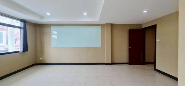 ��ǹ���� ����ͧ