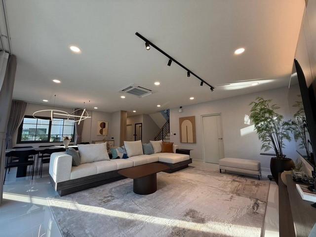 ��ҹ������ �ҧ�����طû�ҡ��