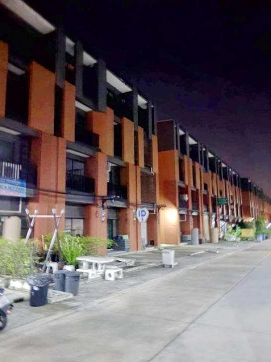 อาคารพาณิชย์ buildin อาคารพาณิชย์ buildin