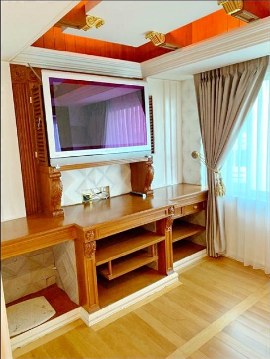 �͹������� �Ⱥ�����ͧ�ҡ��� �������